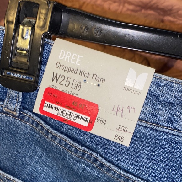 Topshop Moto Dree Trumpet Hem Cropped Jeans - Picture 12 of 13